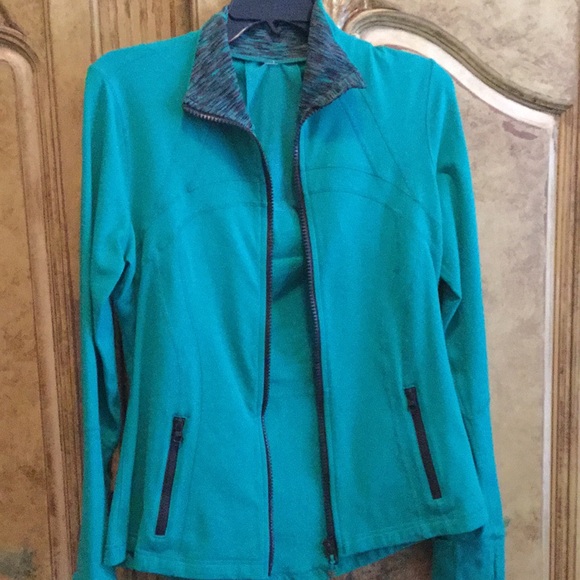 Lululemon Zip Front Jacket - Picture 5 of 6
